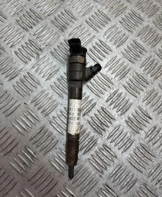 Nissan X-Trail T32 Fuel injector H8201055367 0445110414