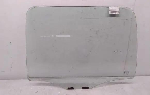 Rear door window glass
