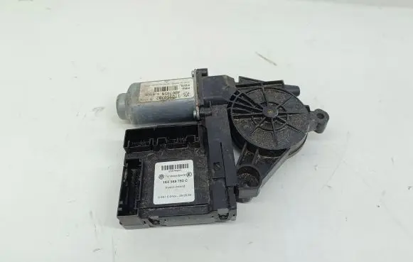 Volkswagen Caddy Front door window regulator motor 1K0959792C 05074631