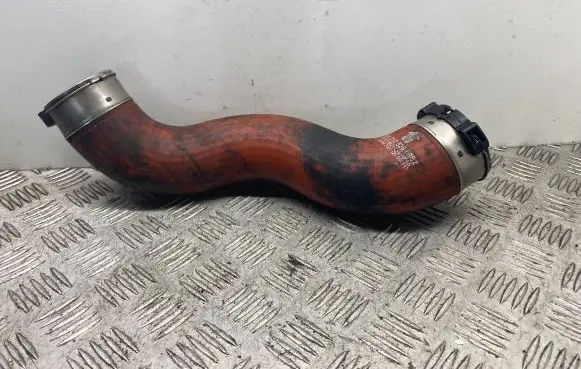 Mercedes-Benz E W212 Intercooler hose/pipe A2125280882