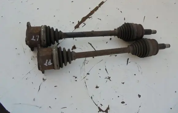 Suzuki Grand Vitara II Rear driveshaft