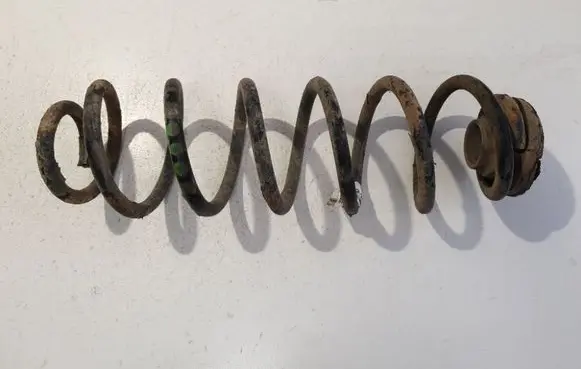Skoda Octavia Mk1 (1U) Front coil spring rubber mount 