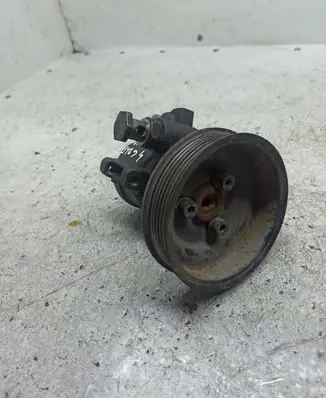 Volkswagen Golf IV Power steering pump 1J0422154C
