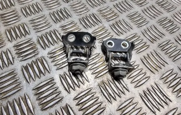 Mazda 6 Loading door hinge set 
