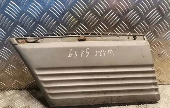 Mercedes-Benz S W126 Fender grill 1266900140