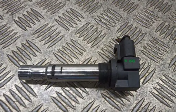 Skoda Fabia Mk2 (5J) Spark distributor 036905715