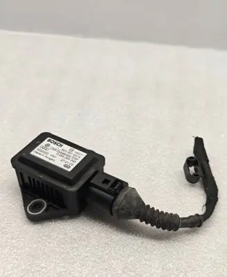 Audi A6 Allroad C5 ESP acceleration yaw rate sensor 8E0907637A 0265005245 5002300