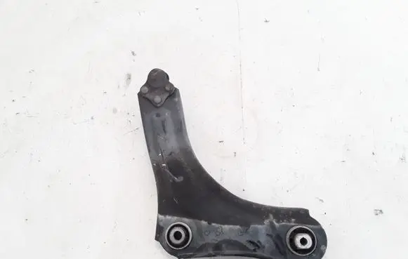 Renault Fluence Front lower control arm/wishbone 5A5018194R