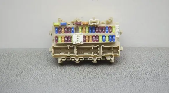 Nissan Qashqai Fuse module 4EB0A