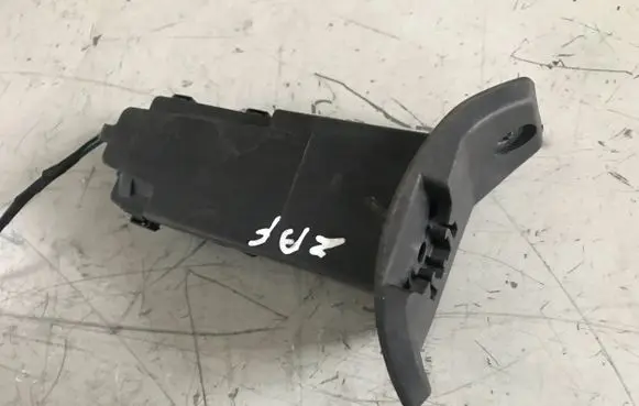 Opel Zafira B Central locking motor 13142277
