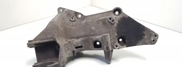 Nissan Primastar Generator/alternator bracket 8200183234