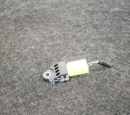 Toyota Auris E180 Airbag deployment crash/impact sensor 8983102140