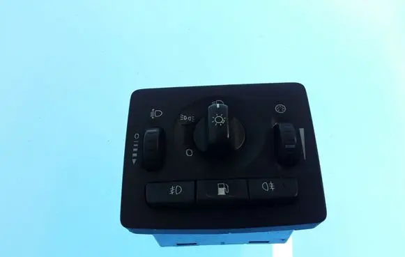 Volvo V50 Light switch 30669736