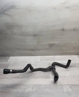 Volvo V60 Coolant pipe/hose 