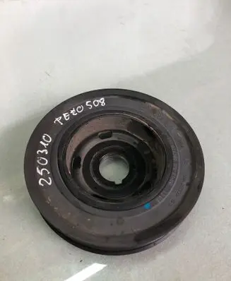Peugeot 508 II Crankshaft pulley 9821624380