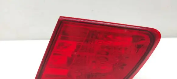 Subaru Legacy Tailgate rear/tail lights 42220071