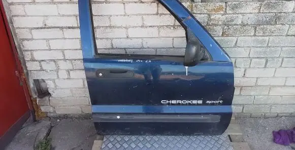 Jeep Cherokee Front door