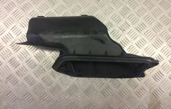 Audi A6 S6 C7 4G Air intake duct part 4G2819904A