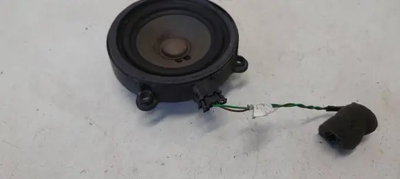 Mercedes-Benz Vito Viano W639 Front door speaker A6398271060 6398271060