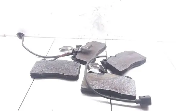Volkswagen Touareg I Brake pads (front) 
