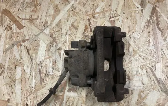Volvo V70 Front brake caliper 9209724