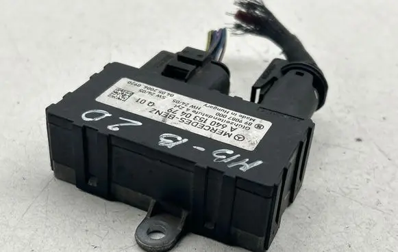 Mercedes-Benz B W245 Glow plug pre-heat relay A6401530479 899087000 040520060920