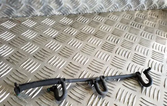 Mazda 3 I Fuel return line/hose 