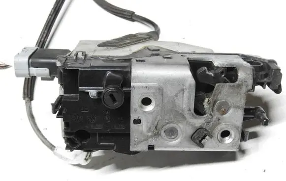 Citroen DS4 Rear door lock 9685353680
