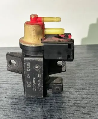 Renault Megane III Turbo solenoid valve 8200790180 70181405