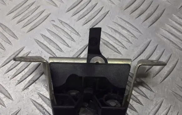 Peugeot 107 Tailgate/trunk/boot lock/catch/latch 69350-0H010
