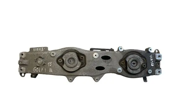 Volkswagen Golf VII Engine mounting bracket 5QE199207D