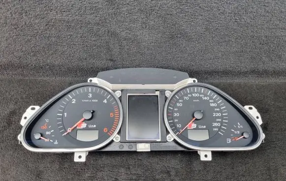 Audi A6 S6 C6 4F Speedometer (instrument cluster) 4F0920932 4F0910930C
