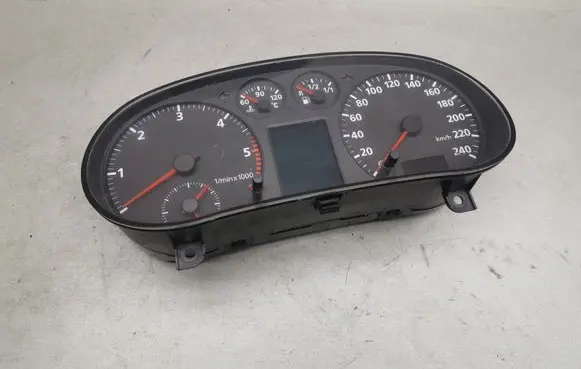 Audi A3 S3 8L Speedometer (instrument cluster) 8L0919880