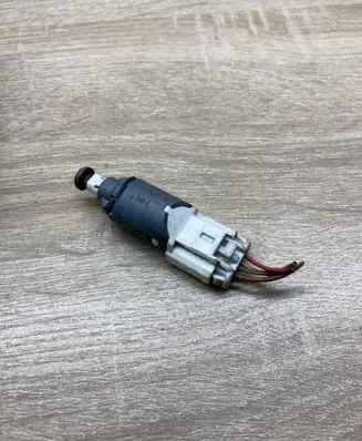 Renault Scenic II - Grand scenic II Brake pedal sensor switch 8200168238B