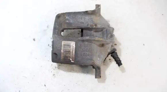 Peugeot 2008 I Front brake caliper