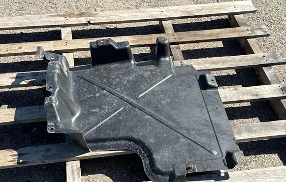 Volkswagen Transporter - Caravelle T5 Rear underbody cover/under tray 7H3825211A
