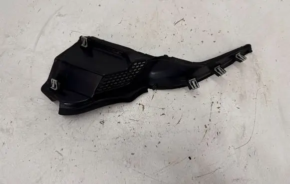 Dodge Durango Wiper trim 68260206AC 68260206A