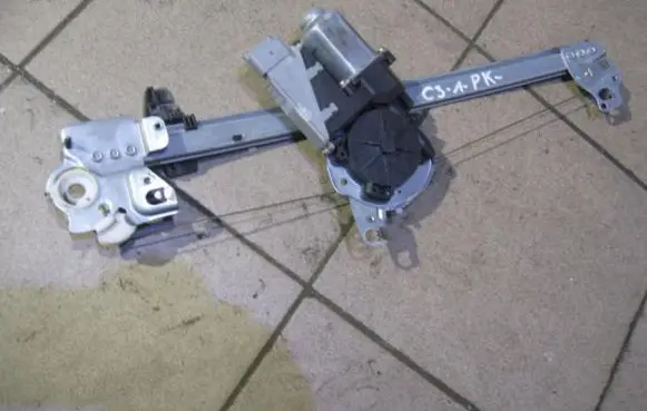 Citroen C3 Front door window regulator with motor 400619F