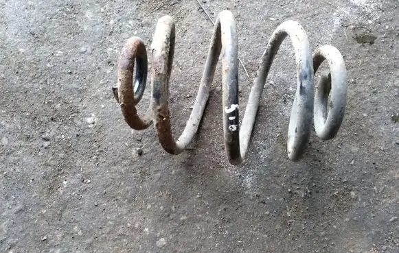 Opel Astra F Rear coil spring
