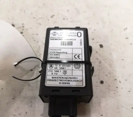 Nissan X-Trail T30 Central console control unit 285963Y50 5WK46472B