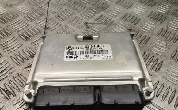 Skoda Superb B5 (3U) Engine control unit/module 8e0907401t