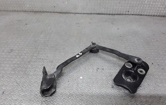 Volvo XC90 Tailgate/trunk/boot hinge 30674751