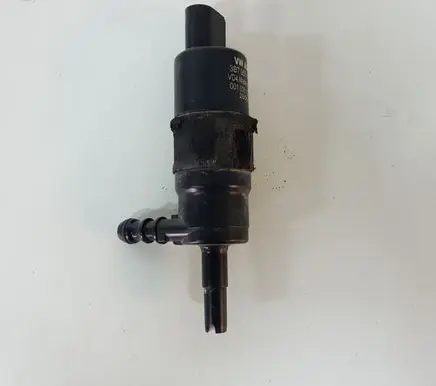 Audi A6 S6 C6 4F Headlight washer pump 3B7955681