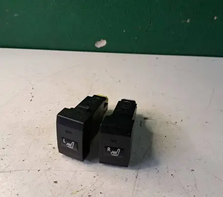 KIA Sorento Seat heating switch E9AA