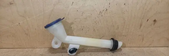 Peugeot 607 Window washer liquid tank fill tube 