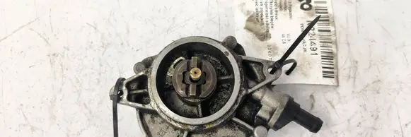 Audi A8 S8 D3 4E Vacuum pump