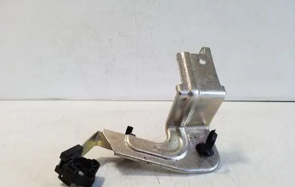 Nissan Qashqai J12 Other engine bay part