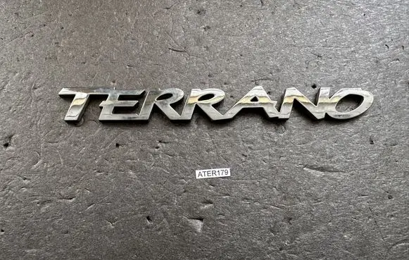 Nissan Terrano Manufacturers badge/model letters 908902X800