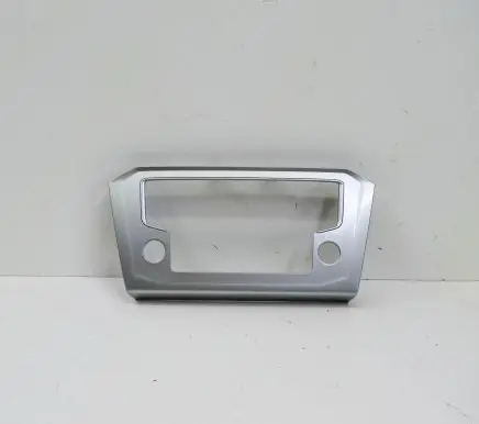 Volkswagen PASSAT B8 Radio/GPS head unit trim 3G2858069E