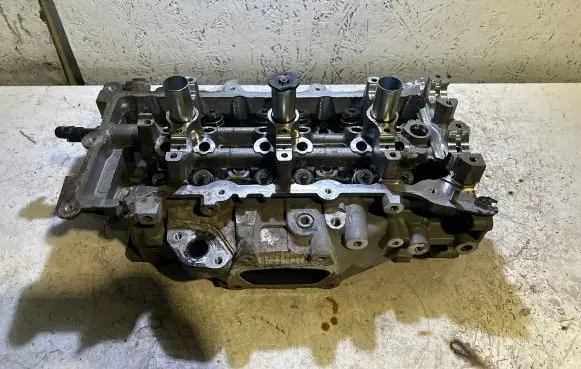 Dodge Durango Engine head 04893810AB